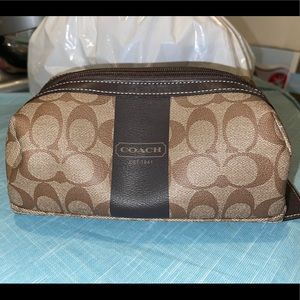 coach toiletry bag